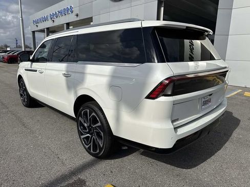 New 2026 Lincoln Navigator L Reserve image 5