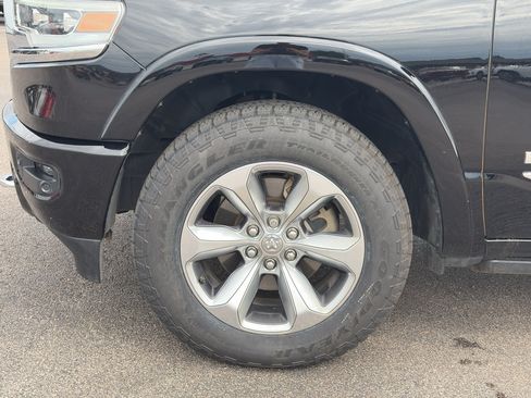Used 2022 RAM 1500 Limited w/ Body Color Bumper Group AWD/4WD image 32