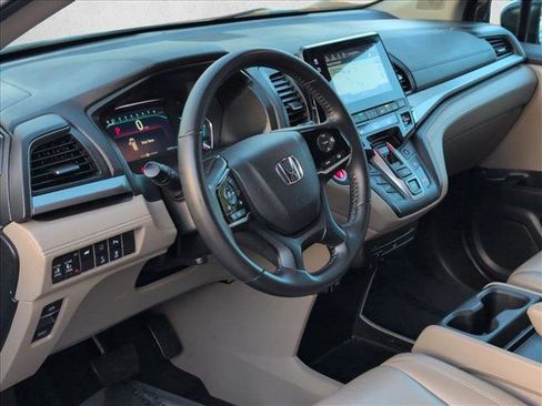 Used 2018 Honda Odyssey Touring image 10