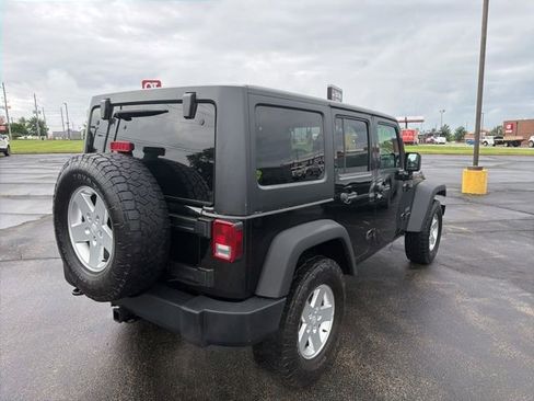 Used 2012 Jeep Wrangler Unlimited Sport AWD/4WD image 5