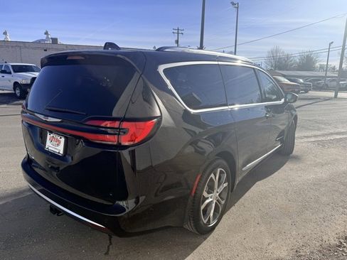 New 2026 Chrysler Pacifica Pinnacle w/ Trailer Tow Group image 4