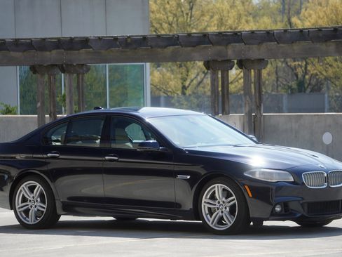 Used 2016 BMW 550i xDrive Sedan AWD/4WD image 23