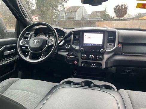 Used 2024 RAM 2500 Big Horn image 21