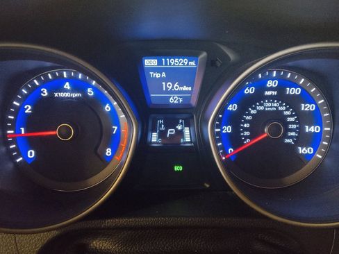 Used 2016 Hyundai Elantra GT image 23