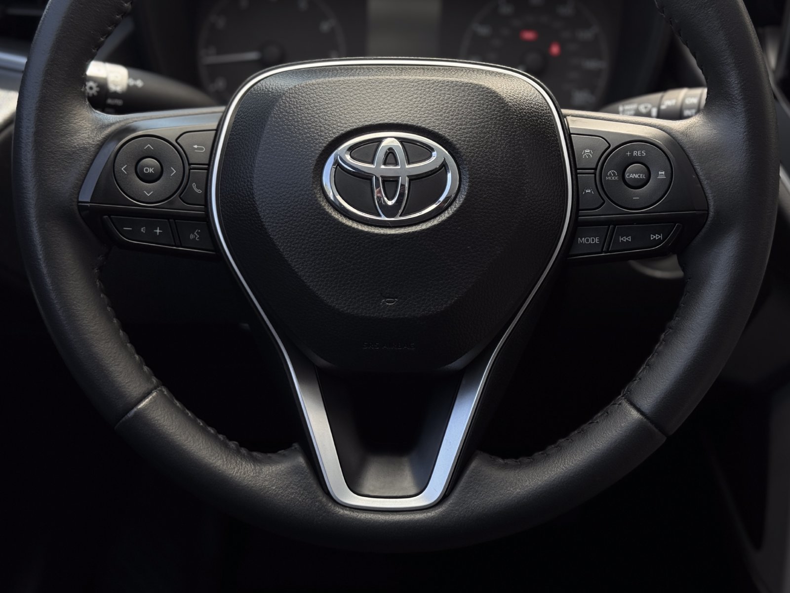 Used 2024 Toyota Corolla Cross LE AWD/4WD image 16