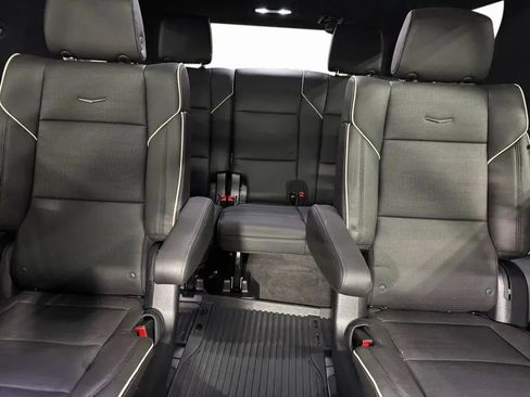 Used 2025 Cadillac Escalade Premium Luxury w/ Touring Package image 19