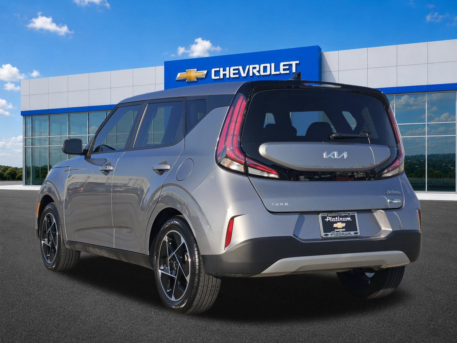 Used 2025 Kia Soul EX FWD image 4