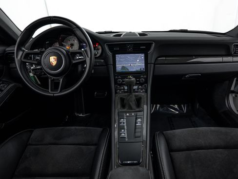 Certified 2018 Porsche 911 GT3 RWD image 13