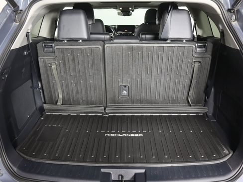Used 2022 Toyota Highlander Platinum image 24