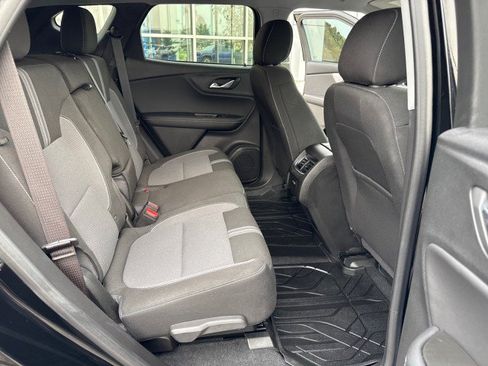 Used 2025 Chevrolet Blazer LT w/ Driver Confidence Package FWD image 28