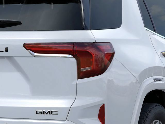 New 2027 GMC Terrain Denali w/ LPO, Black Badging Package AWD/4WD image 11