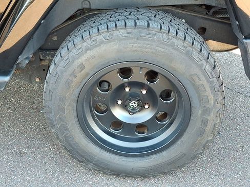 Used 2014 Jeep Wrangler Unlimited Sahara w/ Dual Top Group image 10