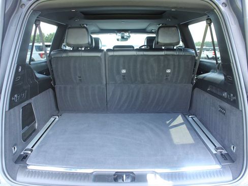 Used 2024 Jeep Grand Wagoneer L 4WD image 12