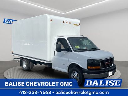 New 2025 GMC Savana 3500 w/ Power Convenience Package