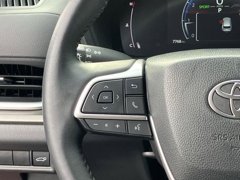 Used 2025 Toyota Grand Highlander FWD image 21