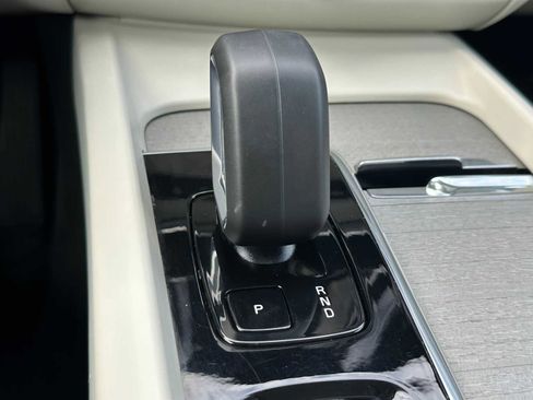 Certified 2024 Volvo XC60 T8 Plus w/ Protection Package Premier image 30