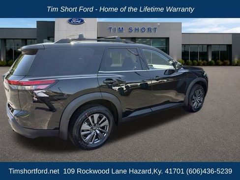 Used 2024 Nissan Pathfinder SV w/ Lighting Package (N92) AWD/4WD image 5