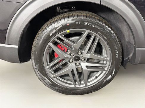 New 2026 Ford Explorer ST-Line w/ ST-Line Street Pack AWD/4WD image 35