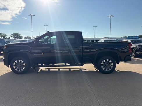 Used 2021 Chevrolet Silverado 2500 LTZ w/ Carhartt Edition AWD/4WD image 7