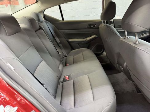 Used 2025 Nissan Altima 2.5 SV w/ SV Premium Package FWD image 25