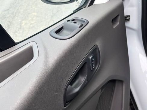 Used 2024 Ford Transit 350 XLT image 13