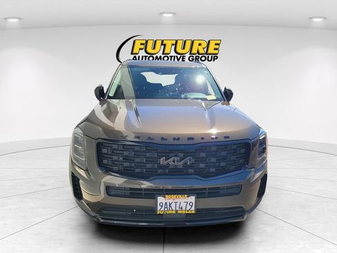 Used 2022 Kia Telluride EX w/ EX Premium Package image 2