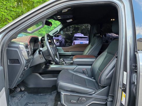 Used 2022 Ford F150 Lariat w/ Equipment Group 502A High AWD/4WD image 11