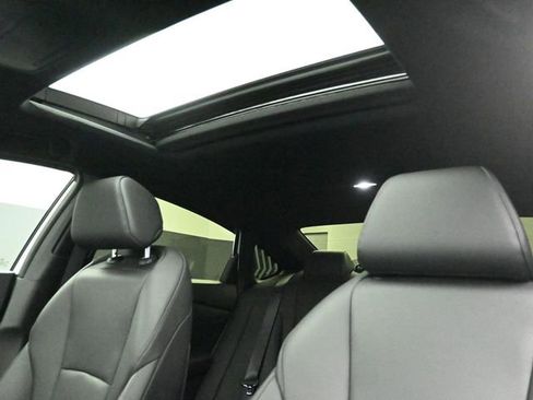 Used 2025 Honda Accord Sport image 19