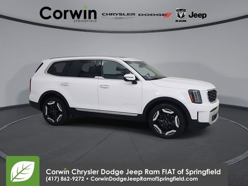 Used 2025 Kia Telluride S FWD image 1