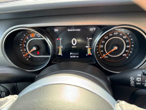Used 2021 Jeep Wrangler Unlimited Sahara AWD/4WD image 20