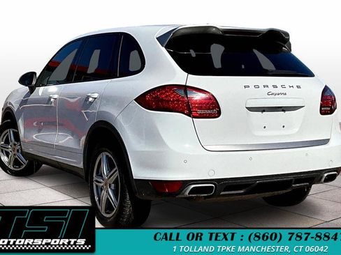 Used 2014 Porsche Cayenne Platinum Edition image 13