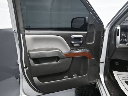 Used 2014 GMC Sierra 1500 SLE w/ SLE Value Package AWD/4WD image 10