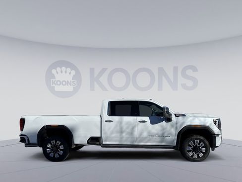 New 2026 GMC Sierra 3500 Denali w/ Denali Reserve Package image 5
