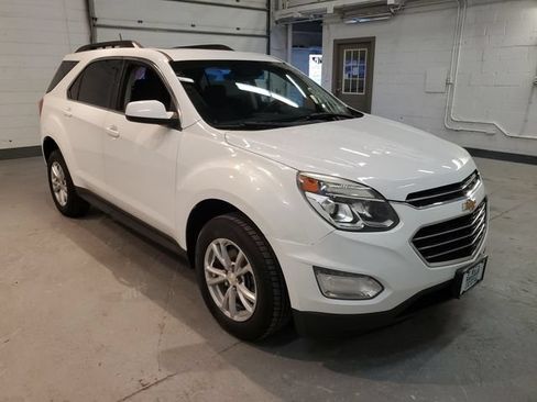 Used 2017 Chevrolet Equinox LT w/ Convenience Package AWD/4WD image 8