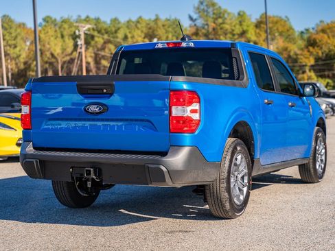 New 2025 Ford Maverick XLT w/ XLT Luxury Package image 4