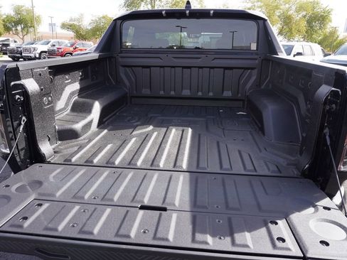 New 2025 GMC Hummer EV 3X image 8