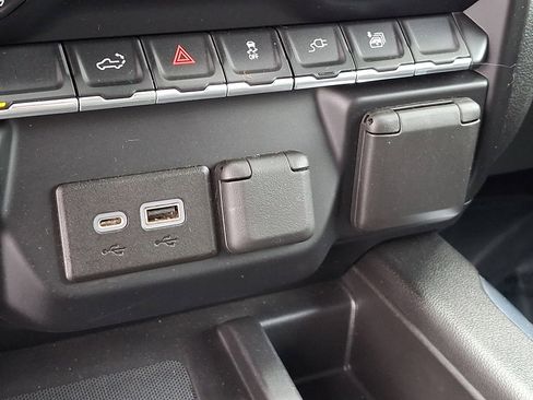 Certified 2022 Chevrolet Silverado 1500 High Country image 25