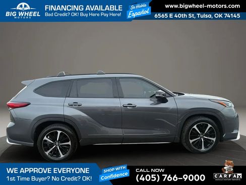 Used 2022 Toyota Highlander XSE FWD image 19