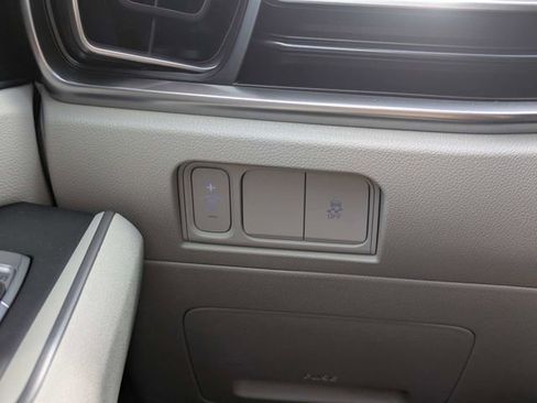 New 2025 Kia Sorento S w/ Panoramic Sunroof Package FWD image 25