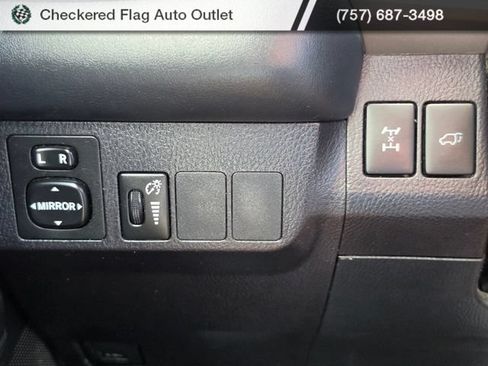 Used 2016 Toyota RAV4 XLE AWD/4WD image 24