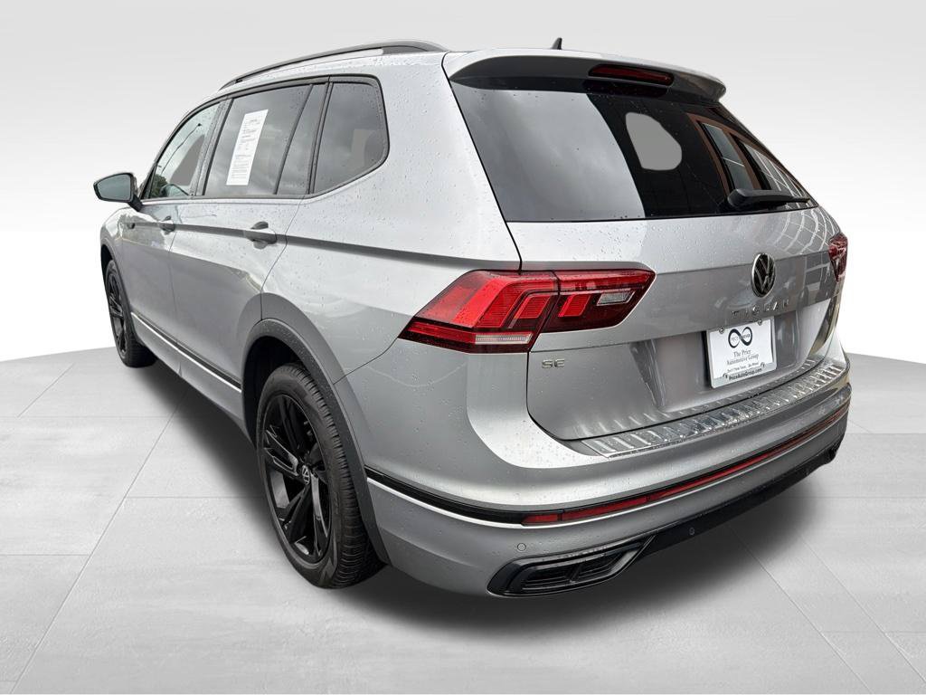 Used 2023 Volkswagen Tiguan SE R-Line FWD image 5