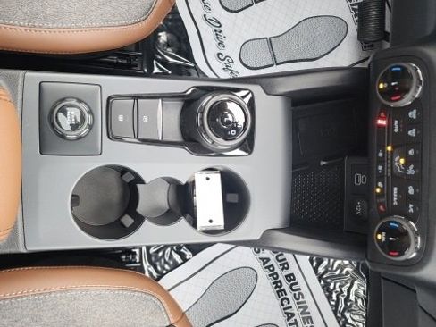 New 2024 Ford Bronco Sport Outer Banks w/ Tech Package image 14