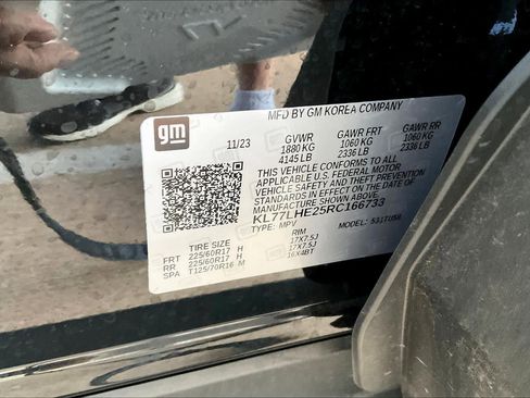 Used 2024 Chevrolet Trax LT w/ LT Convenience Package image 33