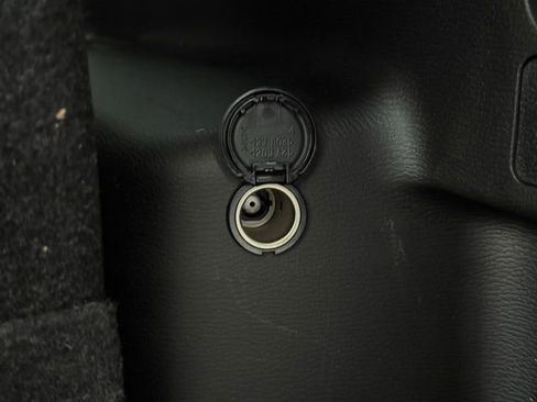 Used 2025 Mitsubishi Outlander SE image 10