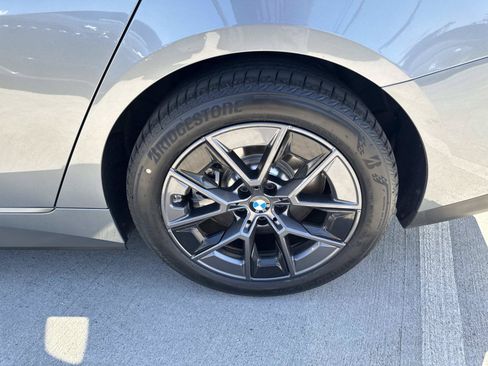 Certified 2025 BMW i4 eDrive40 RWD image 6