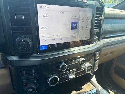 Used 2023 Ford F350 Lariat w/ Lariat Ultimate Package AWD/4WD image 11