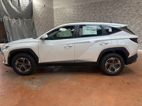 New 2026 Hyundai Tucson Blue SE w/ Tow & Go Package image 4