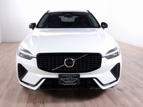 Used 2024 Volvo XC60 T8 Plus w/ Climate Package image 2