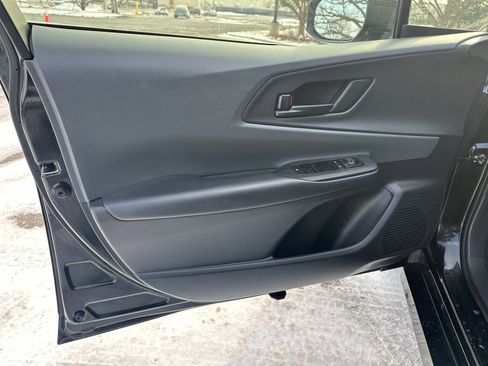 Used 2024 Toyota Prius LE image 5