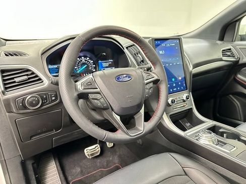 New 2024 Ford Edge ST-Line AWD/4WD image 13